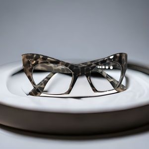 BLACK FRAME CLASSY WOMEN EYE GLASS FRAMES